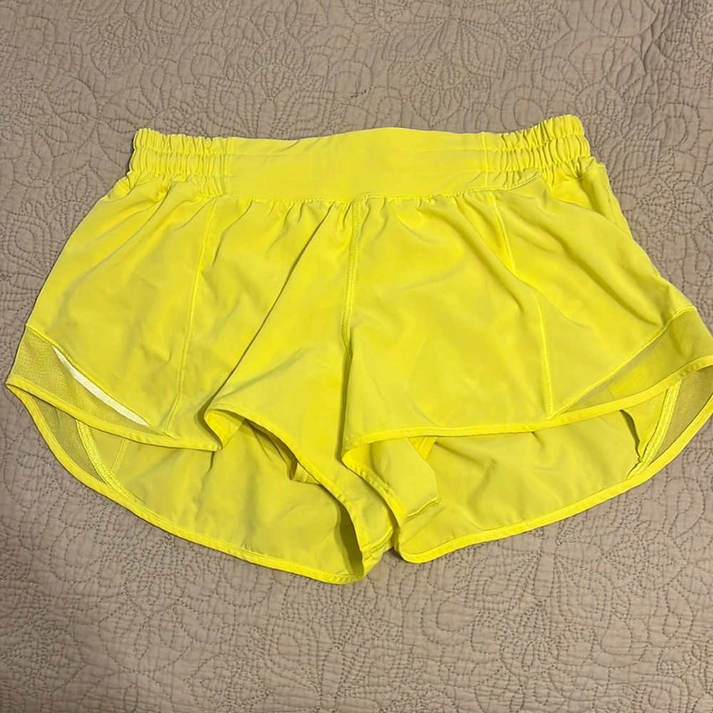 Hotty Hot Low-Rise Lined Short 2.5”